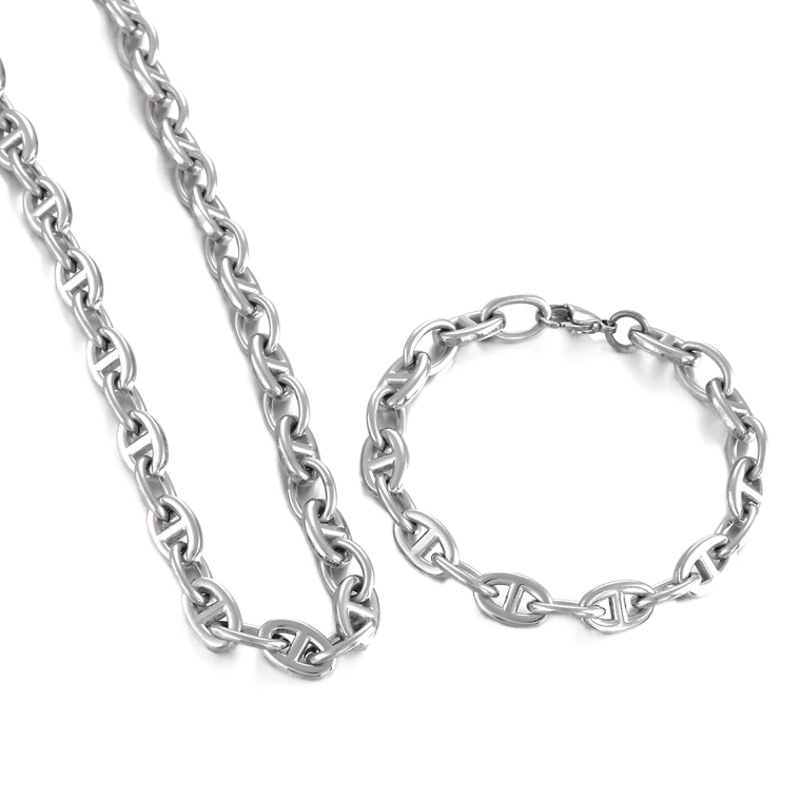 Tarjeta de la rueda de la joyería europea y americana transfronteriza cadena japonesa suéter cadena de moda Oval hebilla abierta collar de Nariz de cerdo pulsera