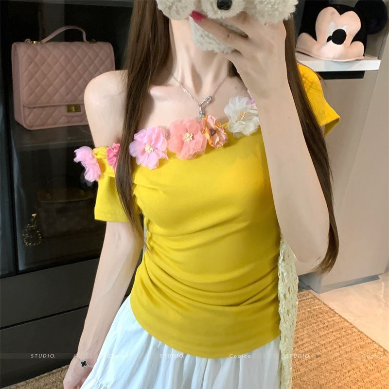 French-Style Three-Dimensional Floral Design Short-Sleeve T-Shirt for Women, New Summer Style, Gentle Waist-Cinching, One-Shoulder Slimming Top French-Style Three-Dimensional Floral Design Short-Sleeve T-Shirt for Women, New Summer Style, Gentle Waist-Cinching, One-Shoulder Slimming Top