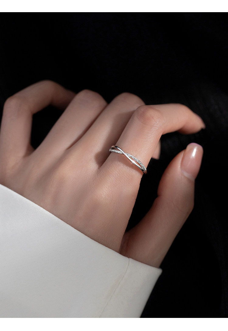Silver Ring Women Niche Design Simple Band Lightweight Luxury 2026 New Style Trendy Premium Sense Index Finger Ring Fashion Personality Single Ring