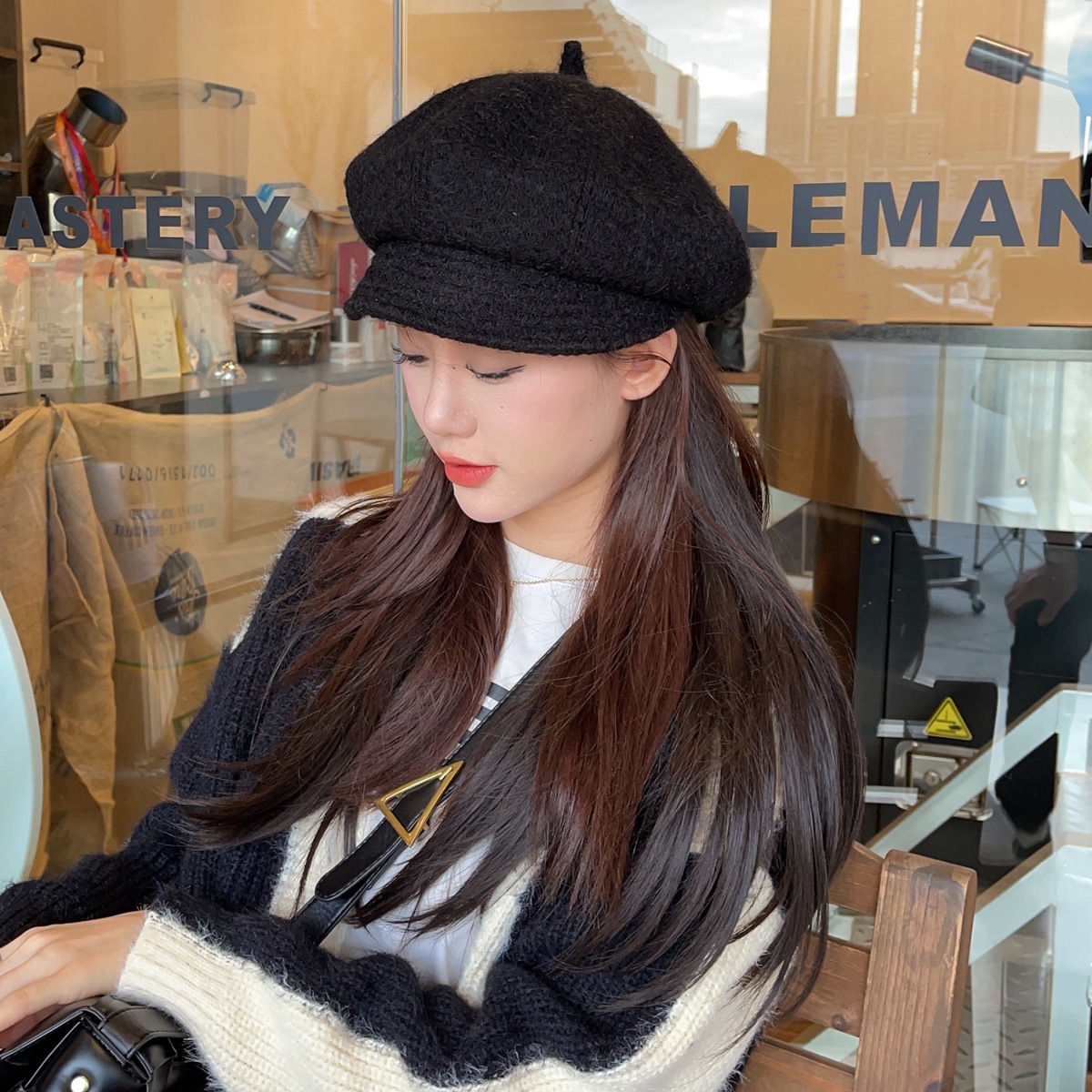 Ins nuevo sombrero de ocho ángulos de color sólido para mujeres nicho japonés diseño retro versátil sombrero de lengua corta sombrero pintor