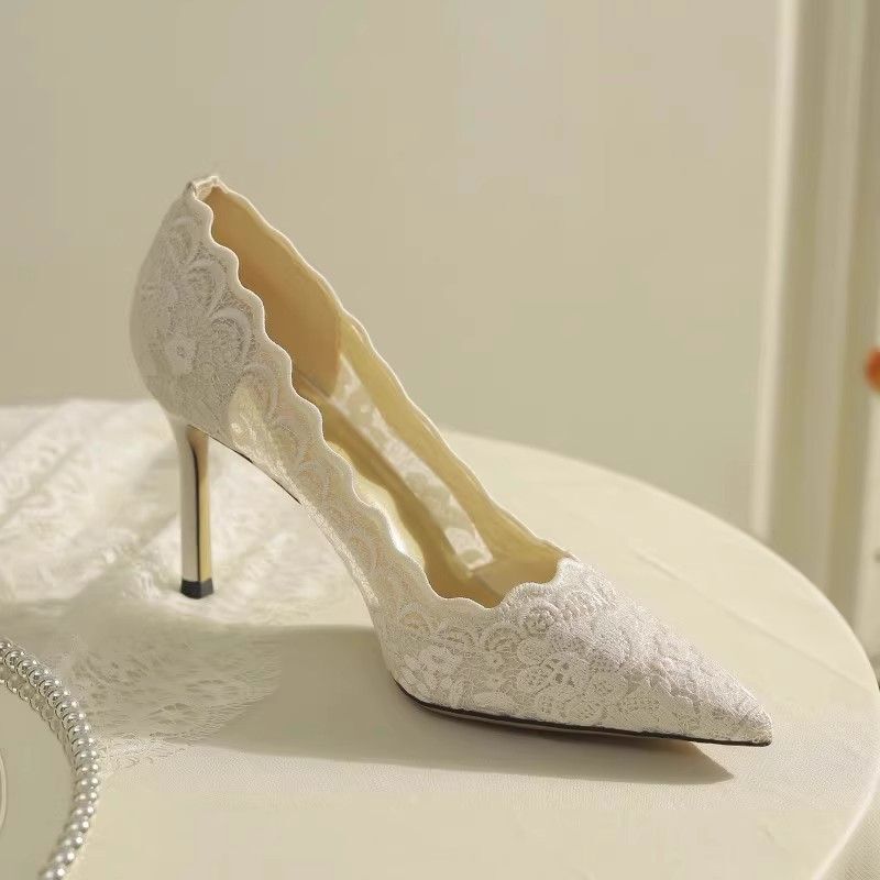 Women's Elegant Wedding Shoes, Bride's Engagement Shoes, White Lace High Heels, Shoes to Wear with a Cheongsam in Autumn, New Chinese Style