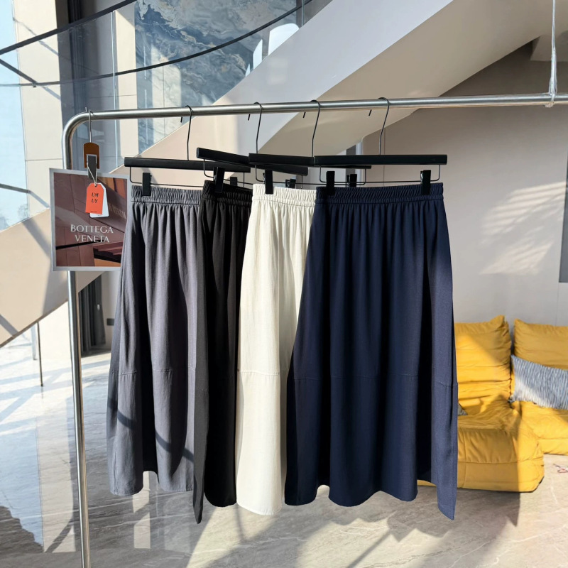 Linen and Nylon Blend Off-White Pumpkin Skirt, Spring/Summer Elastic Waist A-Line Skirt, Bubble Casual Textured Skirt