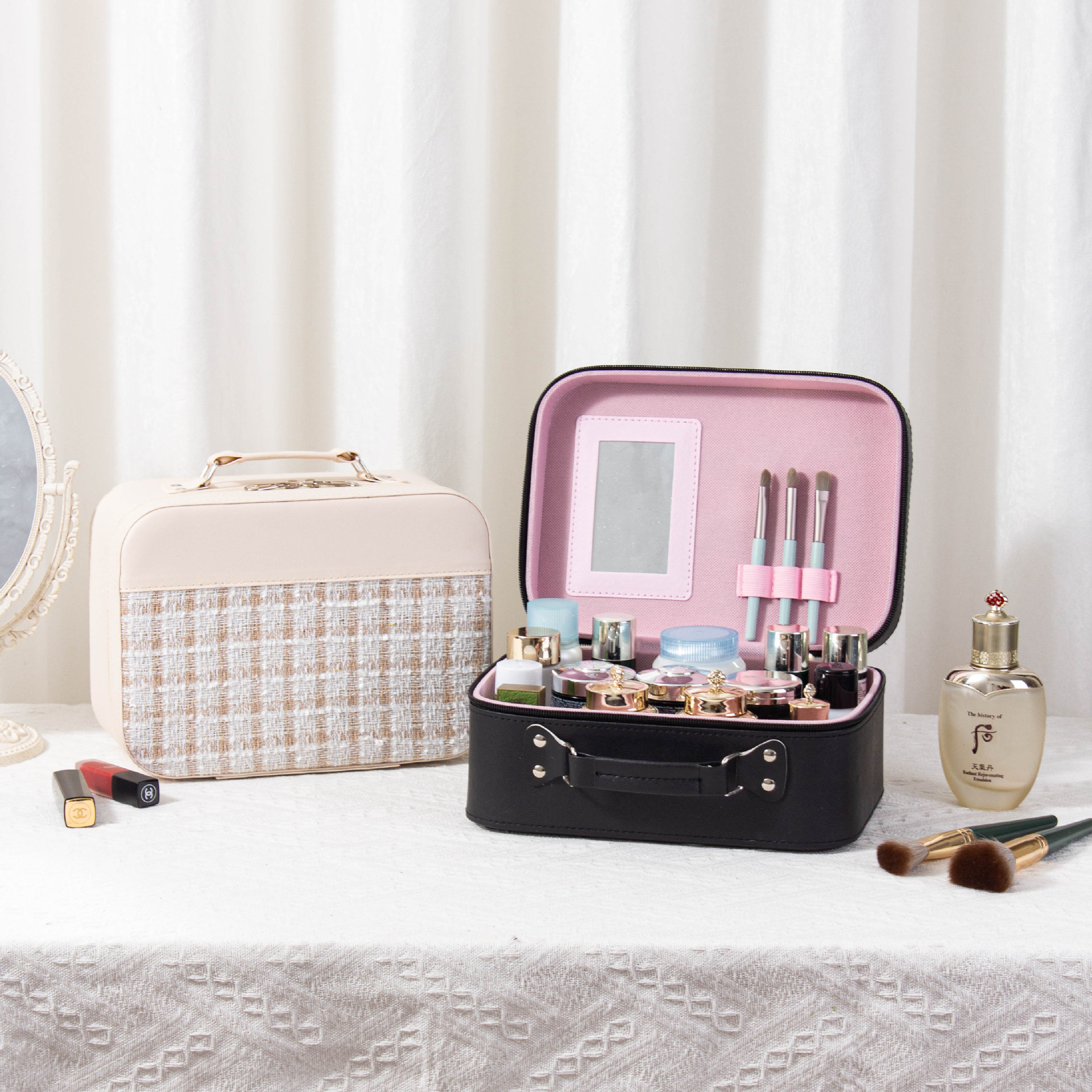 Caja de cosméticos de fragancia pequeña de celebridades de Internet, bolsa de almacenamiento de herramientas de belleza de gran capacidad de alto valor, maleta de seguimiento portátil