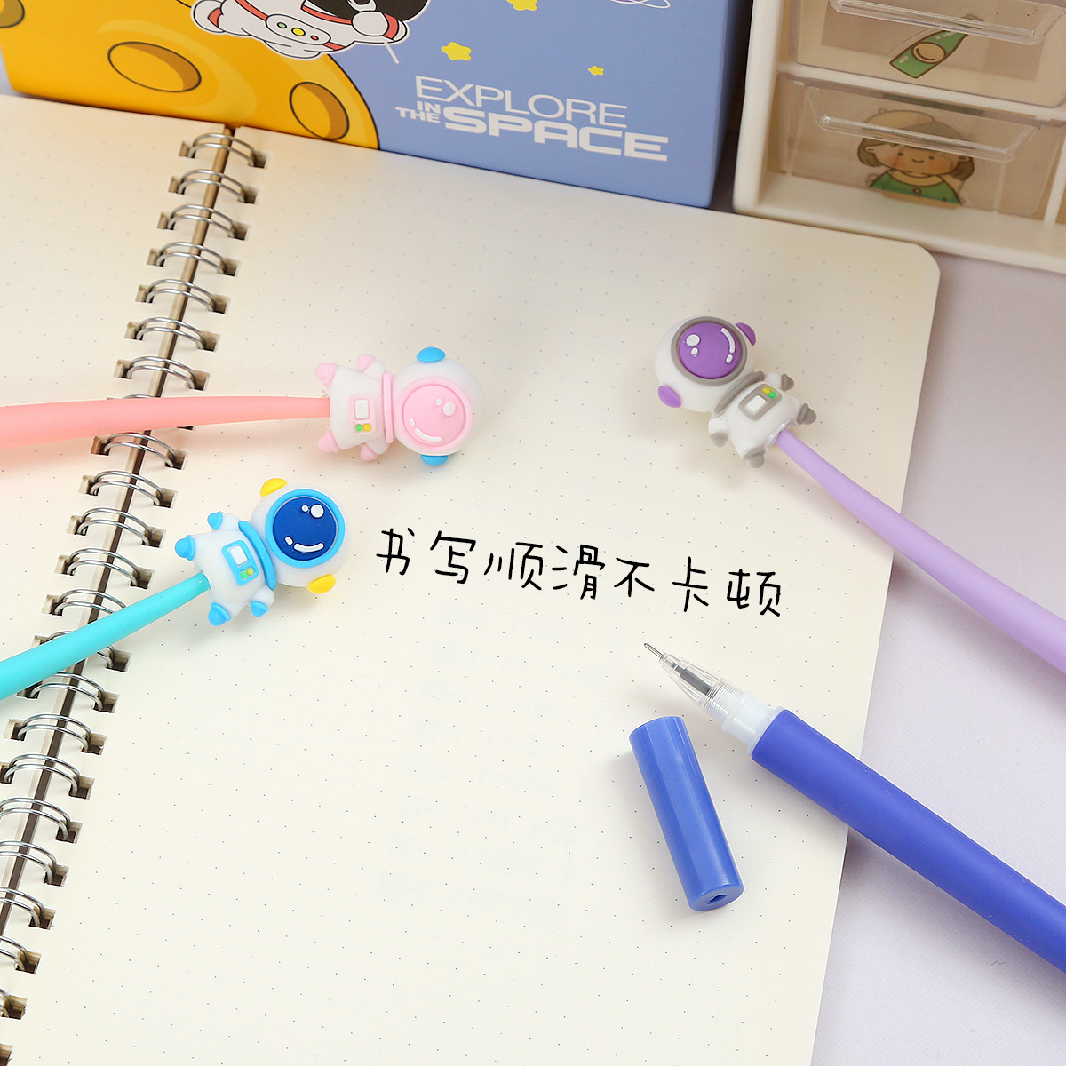 Nuevos astronautas astronautas bolígrafo neutro de goma suave agitar música para regalar premios de dibujos animados bolígrafo neutro creativo para estudiantes