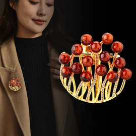 定制红珍珠皇冠胸针高档女2023新款气质百搭西装大衣别针胸花节日