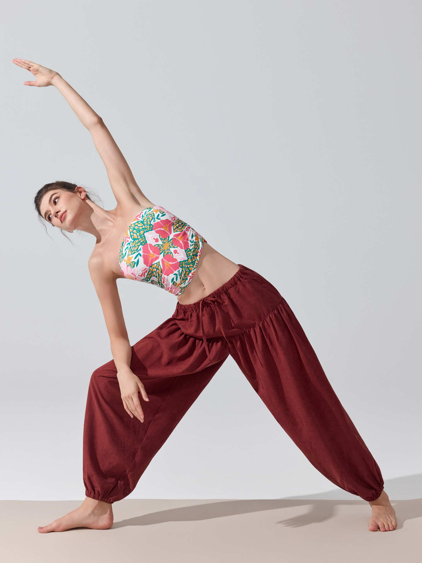 Europa y Estados Unidos transfronterizos lámpara pantalones de ropa de moda casual cintura elástica pulgada elástica pie abrazadera deportivo fitness pantalones de yoga image 3
