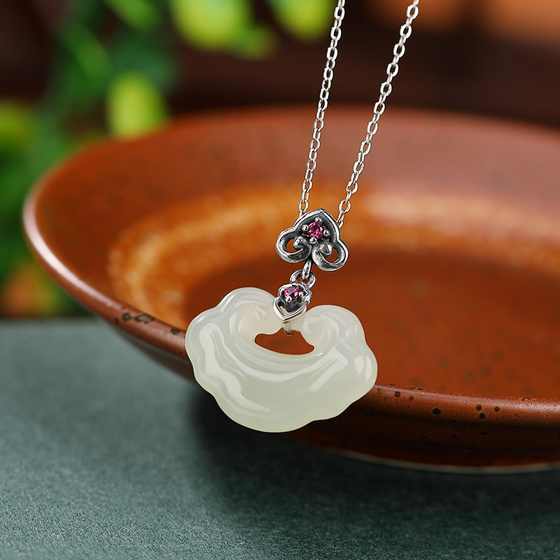 Mặt dây chuyền bạc S925 mạ vàng ngọc Hetian hình Ruyi phong cách cổ điển — Vàng (không có chuỗi)