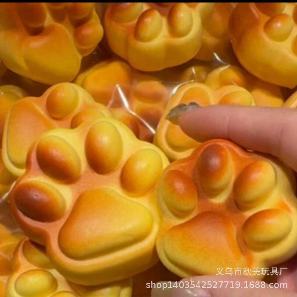 Горячая продажа кошачьих когтей ультра-медленный хлеб липкий торт медленно отскочил