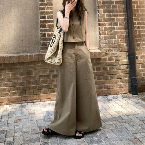 Spring and summer 2026 women's clothing new fashionable all-matching casual and comfortable simple vest top + wide-leg pants set