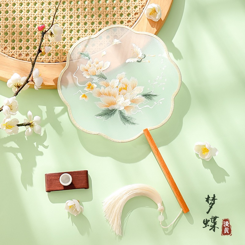 Fan de grupo bordado antiguo ventilador de baile chino estilo Han cheongsam doble cara Suzhou bordado ventilador redondo de danza infantil al por mayor