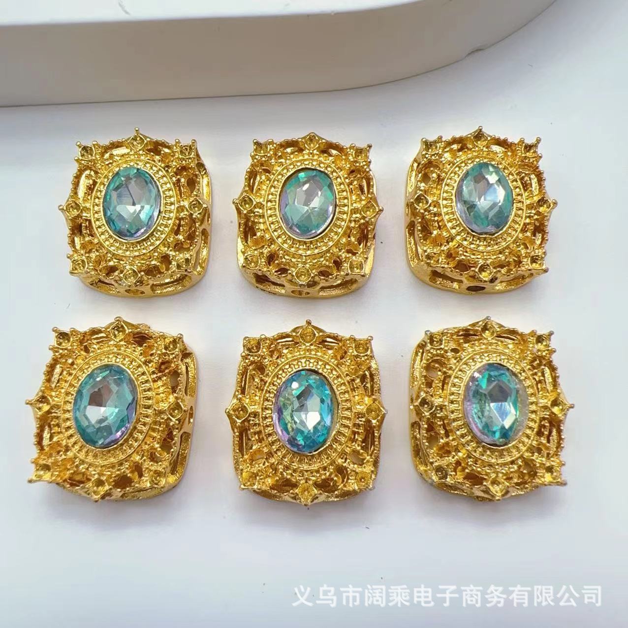 ダイヤモンドの長い方の大きい魔の箱の多い八穴のジルコニウムのdiyの手作りのビーズのブレスレットのネックレスの合金のアクセサリーのビーズの部品