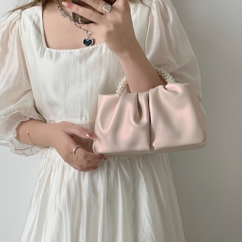 Sweet Girl Pearl handbag women's fashion all-match pleated crossbody cloud bag Pearl mini mobile phone pouch