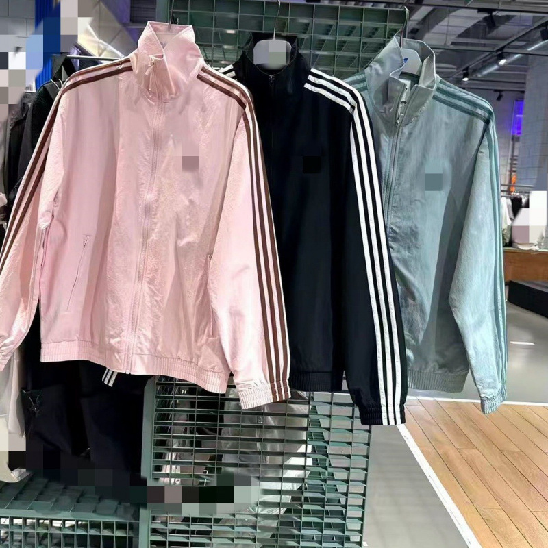 Classic three-stripe light pink stand-up collar sports jacket, Korean blogger style, loose fit, slimming, versatile, with mesh lining