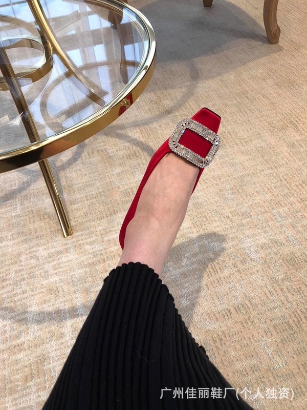 rv 新しいシルクサテンラインストーンスクエアバックル浅いミッドヒールスクエアトゥシングルシューズ女性の結婚式の靴厚いヒールファッションシューズ宴会靴|undefined