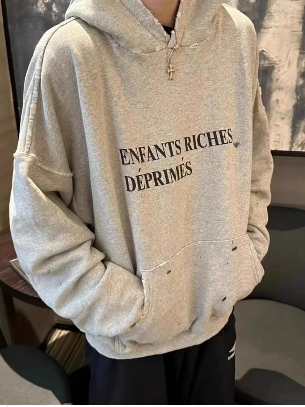 ERD GRJKD シックなリッチボーイ風ウォッシュ加工ダメージ加工ヘビーウェイトフーディーカジュアルルーズパーカー メンズ