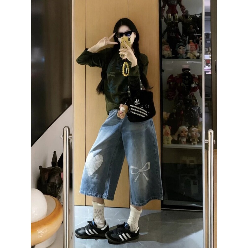 Factory Custom-Made Women's Summer Distressed Love-Heart Patchwork Straight Wide-Leg Jeans, Loose Casual Mid-Length Pants Factory Custom-Made Women's Summer Distressed Love-Heart Patchwork Straight Wide-Leg Jeans, Loose Casual Mid-Length Pants