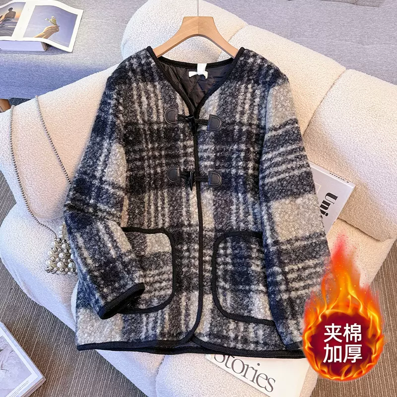 130-350斤大码女装胖mm加绒加厚仿羊羔毛外套冬款牛角扣格纹大衣