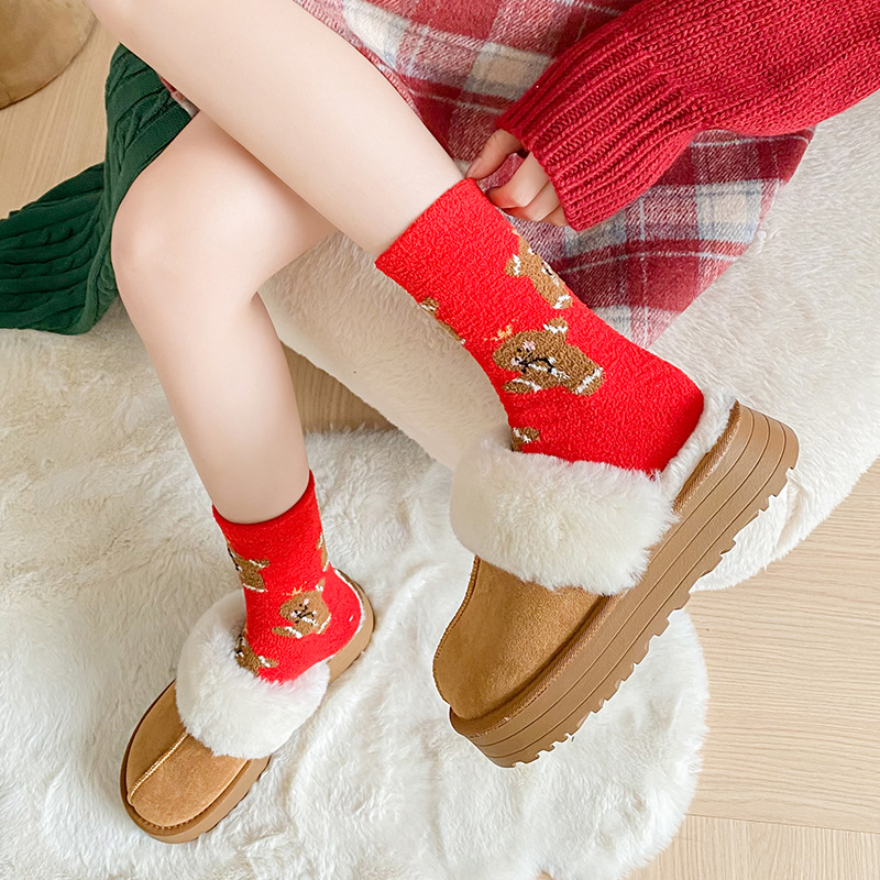 Calcetines de terciopelo bilaterales de Navidad creativa calcetines de media pantorrilla de dibujos animados Otoño e Invierno calcetines de Navidad europeos y americanos calcetines de media pantorrilla rectos de Santa Claus