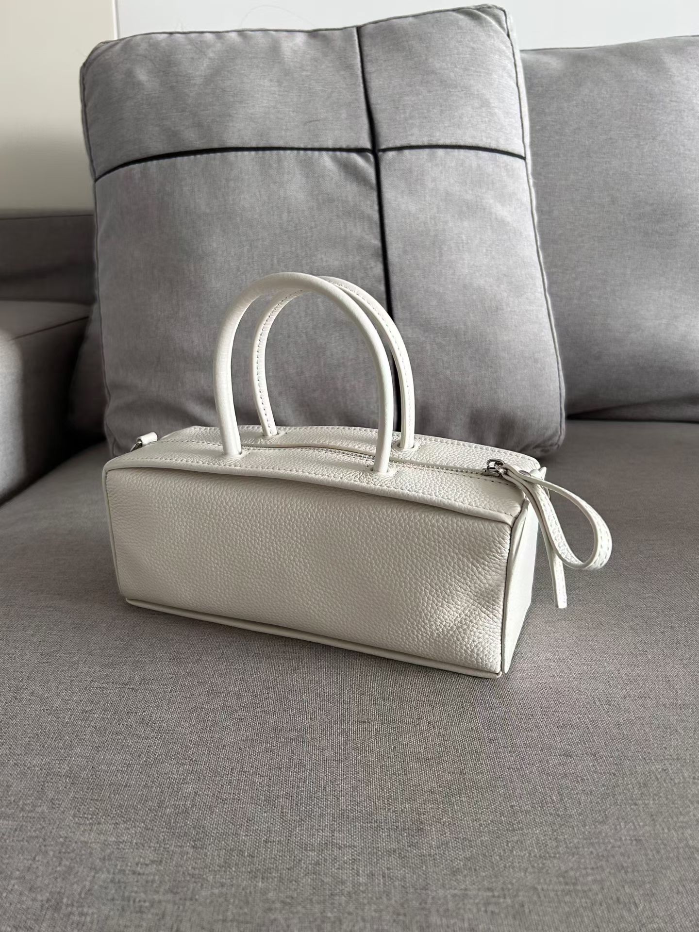 New Korean Style Top Grain Leather Mini Square Bag - Versatile Handbag & Crossbody Baguette - Thumbnail 8