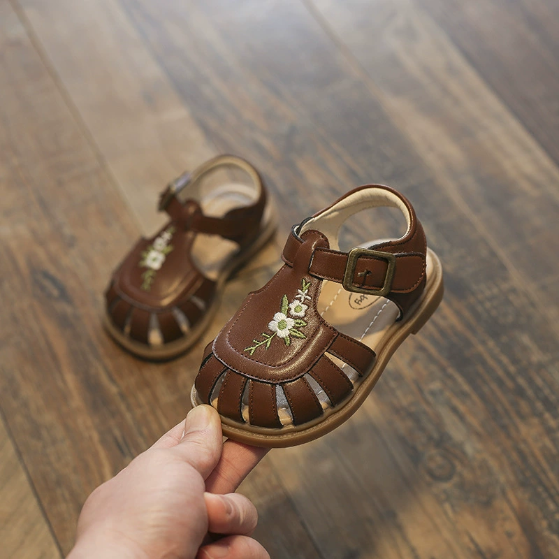 Summer bag, children's footwear, sandals, small princess costume, soft sole, with embroidery, Korean style