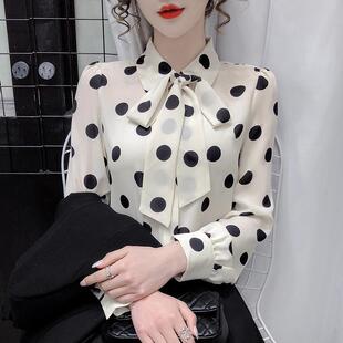 �����Y�r��Ů���b�¿����������L�䲨�cѩ�����OӋ��С������