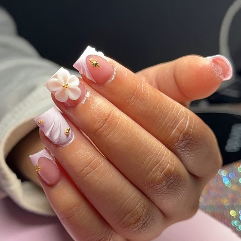 24-piece short square press-on nails in pink French style with 3D pink petal and water drop design 24-piece short square press-on nails in pink French style with 3D pink petal and water drop design