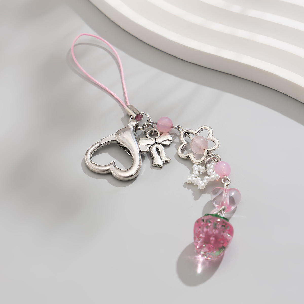 12g Weight Bag Pendant, Keychain Classification 1 Piece Quantity Daily Occasion Alloy Material Fruit, Strawberry Pattern Women's Gender Cute, Pastoral Style Cute Pastoral Fruit Strawberry Arylic Alloy Women's Bag Pendant Keychain 13