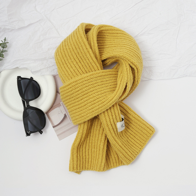 Bufandas para mujeres de alta calidad 2024 otoño y invierno nuevo estilo versátil coreano color sólido engrosado calentamiento lana bufandas de punto cuello