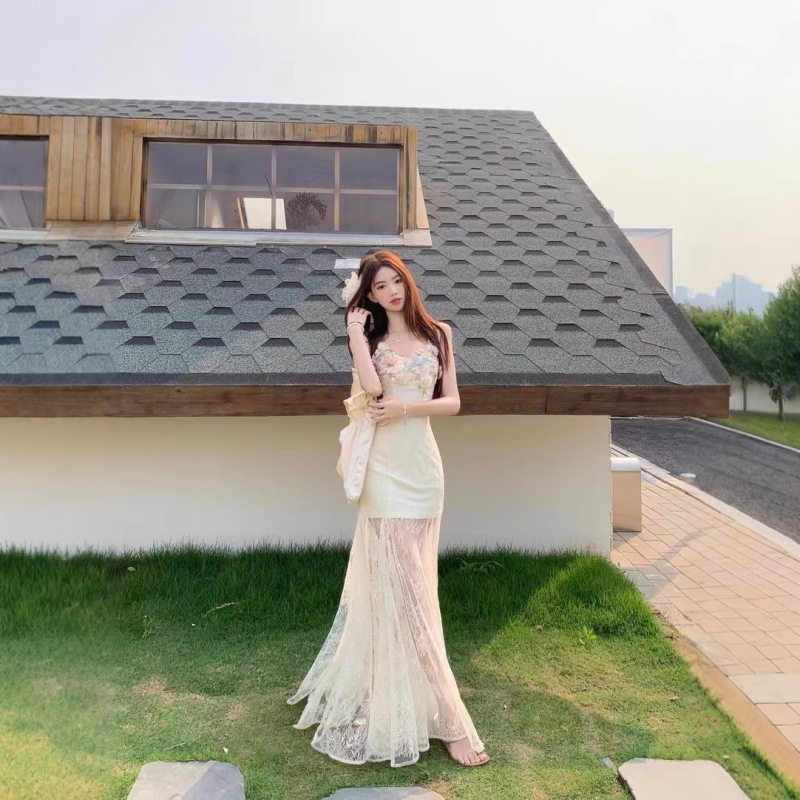 Exquisite and Mature Style Lace Fishtail Dress, Summer 2026 New Model, Floral Strapless Long Dress for Vacation Photoshoots and Dates
