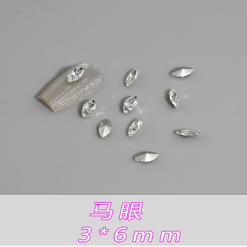 말 눈 3*6mm--A66