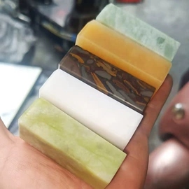 玉器工艺品;天然玉石项饰;天然玉石手饰