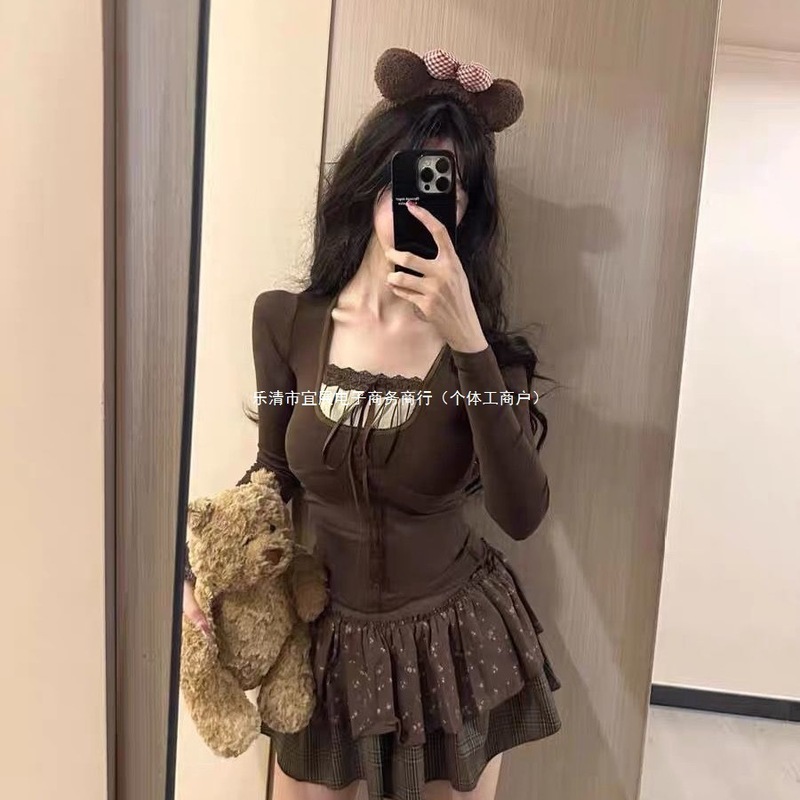 甜辣妹复古方领修身长袖恤上衣减龄蓬蓬蛋糕半身裙秋季两件套女|undefined