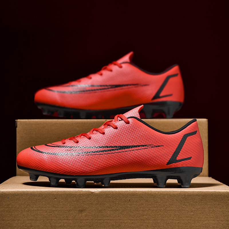 Zapatos de fútbol de halcón para hombres y mujeres antideslizantes cómodos de tamaño grande deportes ociosos de baja altura FG clavos cortos zapatos de césped para niños