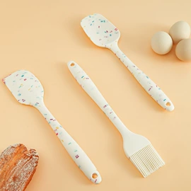 烘焙烤盘;防烫手套;烹饪勺铲