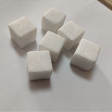 厂家定制各种石头工艺品纪念品威士忌冰酒石方形冰爽大理石膏冰块