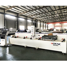 加工中心;铣床;数控机床