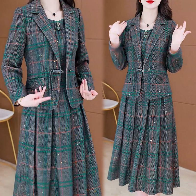 Fashionable and Stylish Middle-Aged Mother's Clothing 2025 Spring & Fall New Dress Suit Jacket Elegant and High-End Two-Piece Set