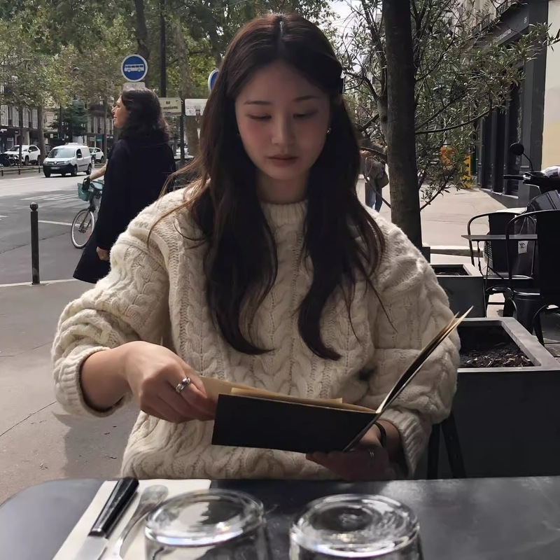 韩系复古浣熊绒米白色麻花毛衣女秋冬加厚宽松慵懒风针织上衣外穿|undefined