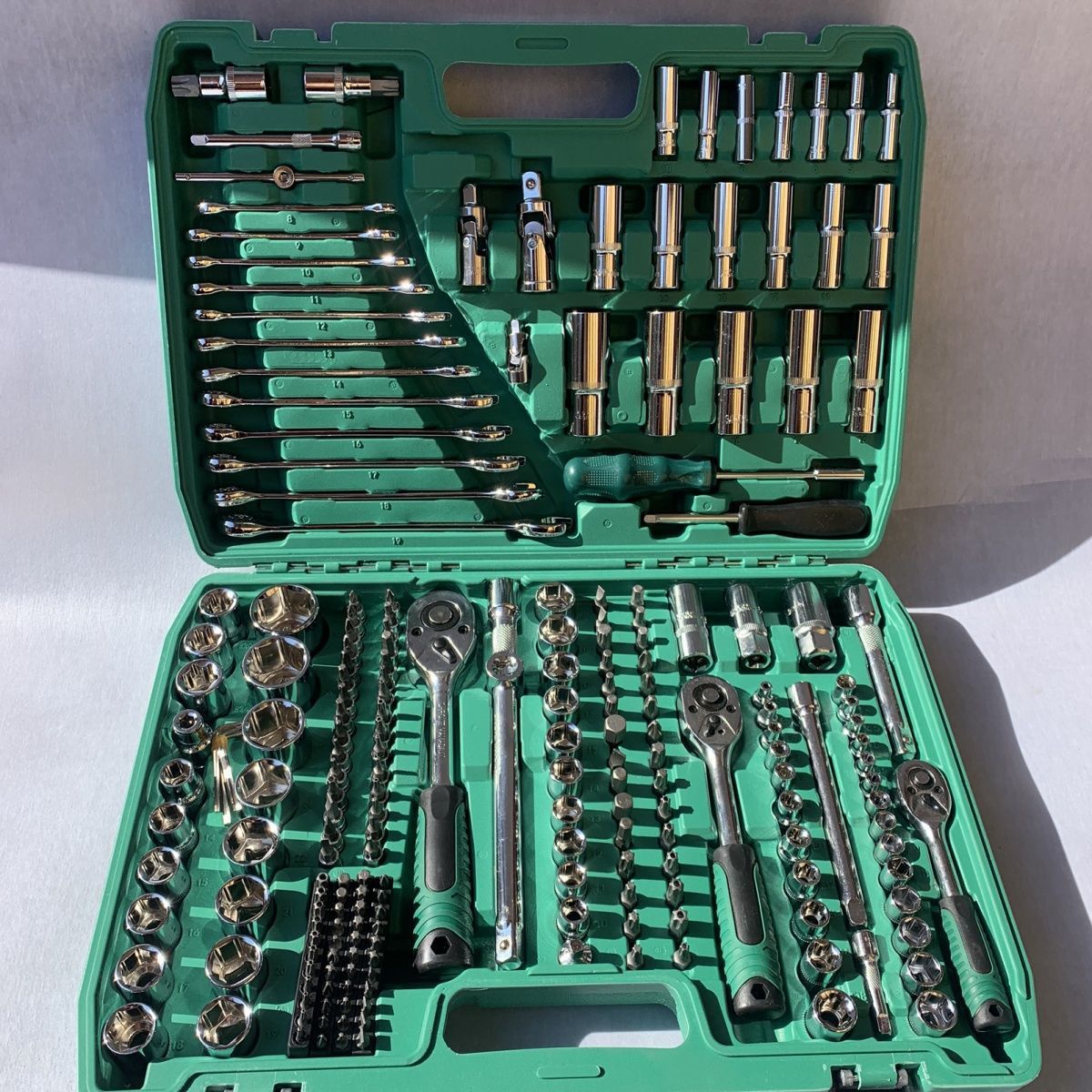 Tools set, wrench, 121 pieces