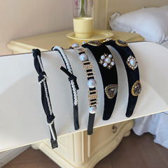 Temperament and versatile bow hairpin hair accessory light luxury style black hair hoop small fragrance style high-end pearl rhinestone headband