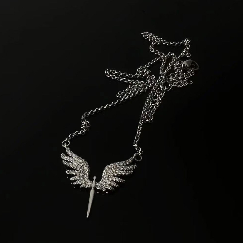 Men's Cross-Border New Fashion Angel Wings Necklace Women's Clavicle Chain Creative Wings Micro-Embedded Pendant Accessories Wholesale