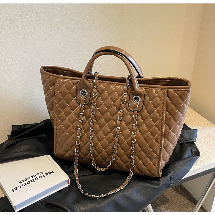 European And American Lingge Bag New Large Capacity Chain Bag Fashionable And Versatile Handheld Single Shoulder Tote Bag_voghion.com