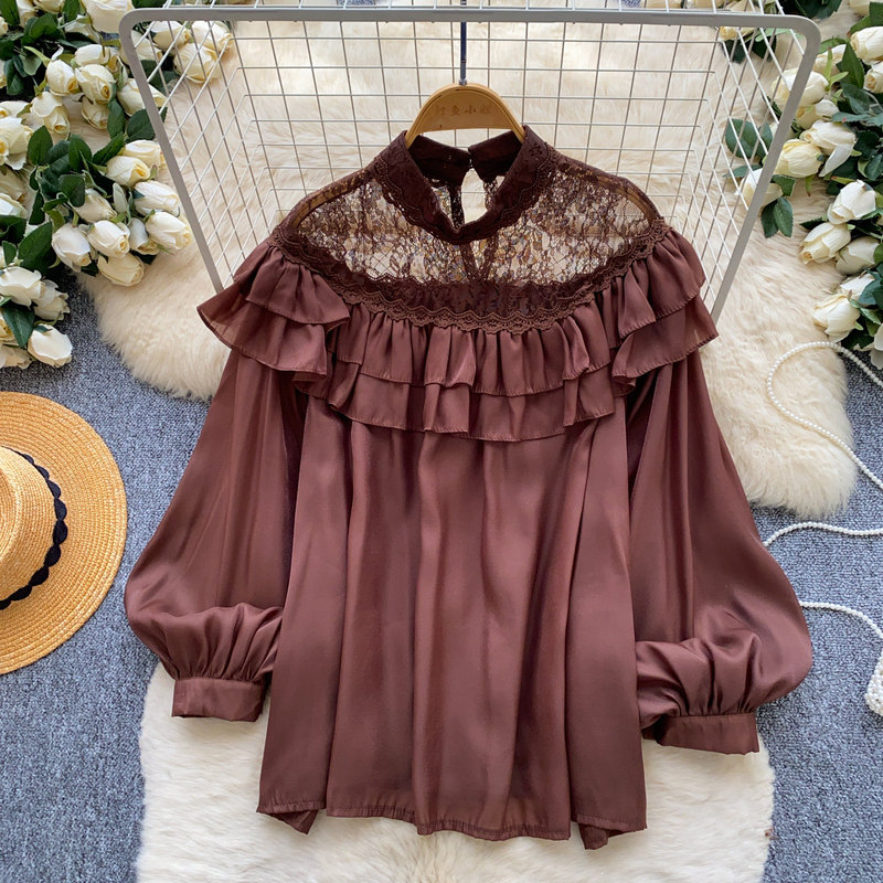 Korean-style off-shoulder lantern sleeve lace shirt for women, springtime girly style, ruffled, loose-fitting, slimming top