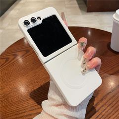 サムスンZFlip6液体シリカゲル折り畳み携帯ケースZFlip5金属塗料磁気吸引保護カバーZFlip4を適用します。