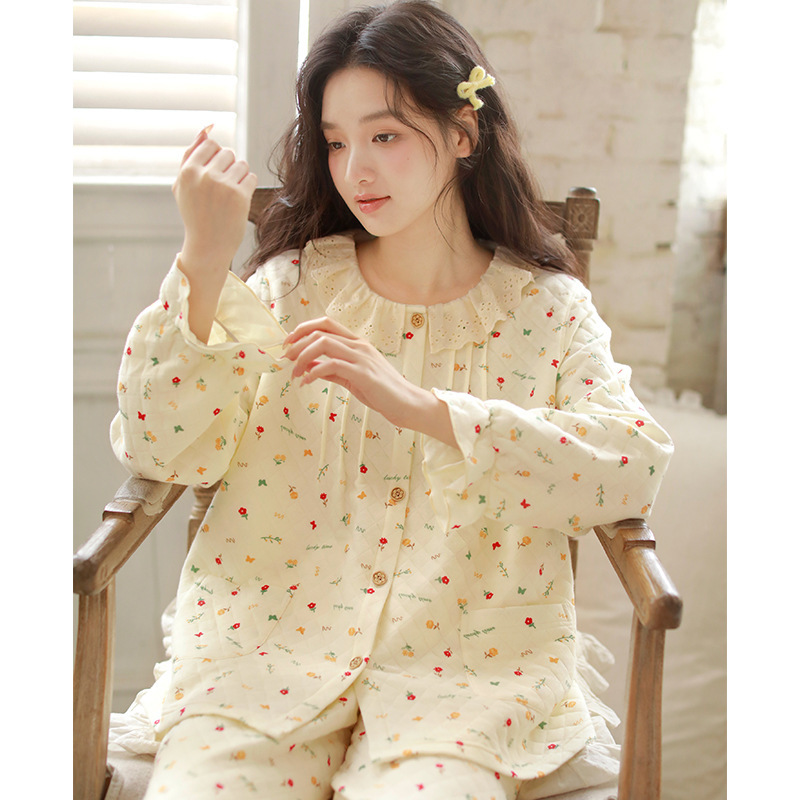 Autumn and Winter Women's Air Cotton Thickened Three-Layer Quilted Sweet Floral Wearable Home Wear Long-Sleeved Suit