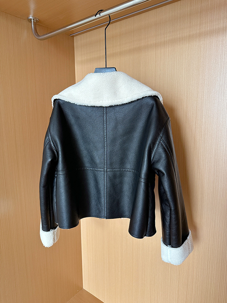 Women's Clothing High end atmospheric leather jacket for women, short loose motorcycle jacket, autumn style, stylish lamb fur all in one_voghion.com