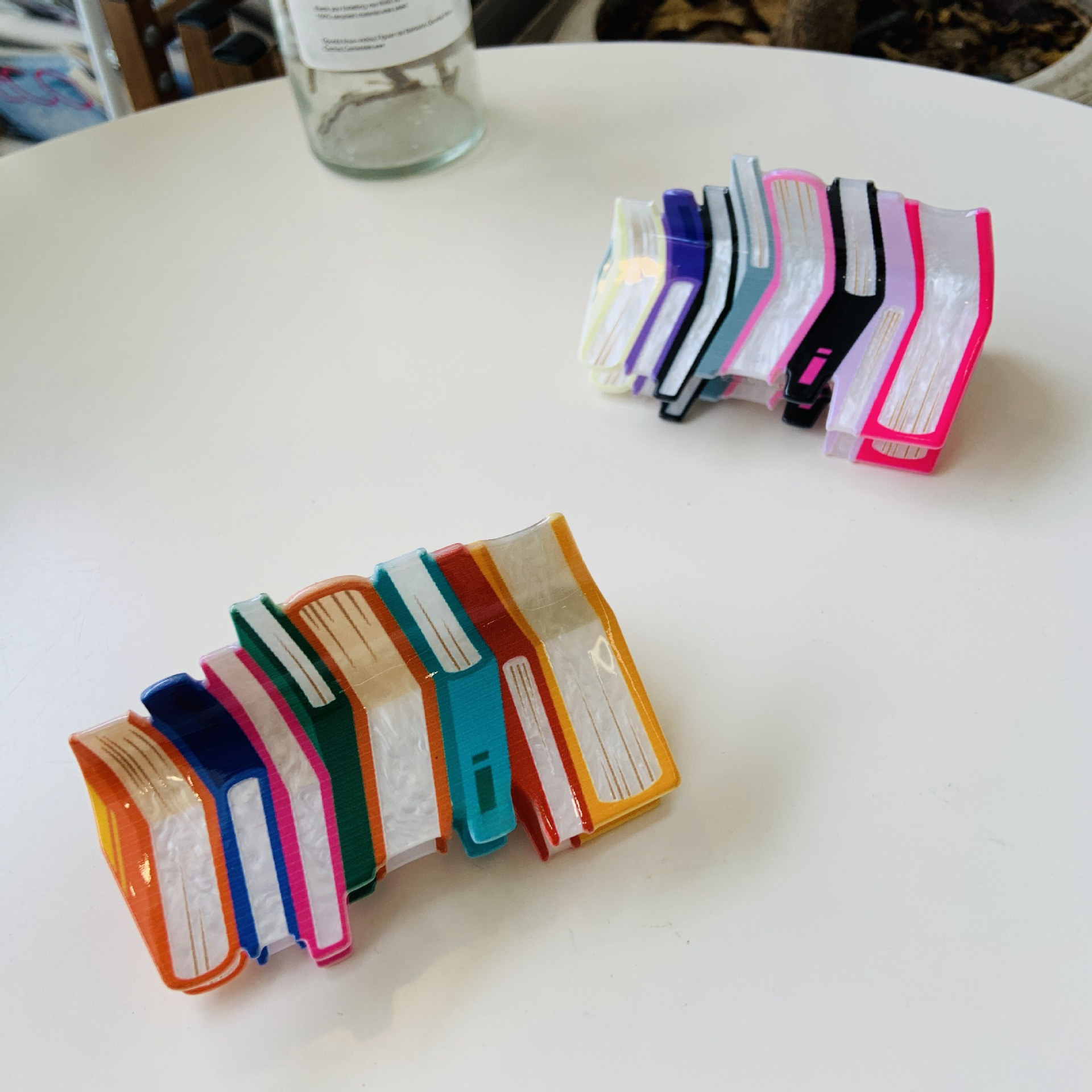 New Clamping Bookshelf Candy Color Hair Clamping Fresh Story Book Hairpin Large Y2K Dopamine Disc Hairpin Hair Accessories_voghion.com