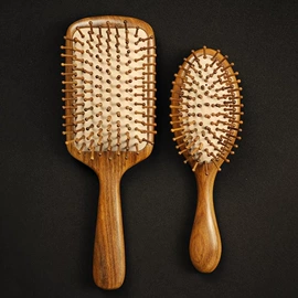 美发梳;经络保健器材;其他礼品包装