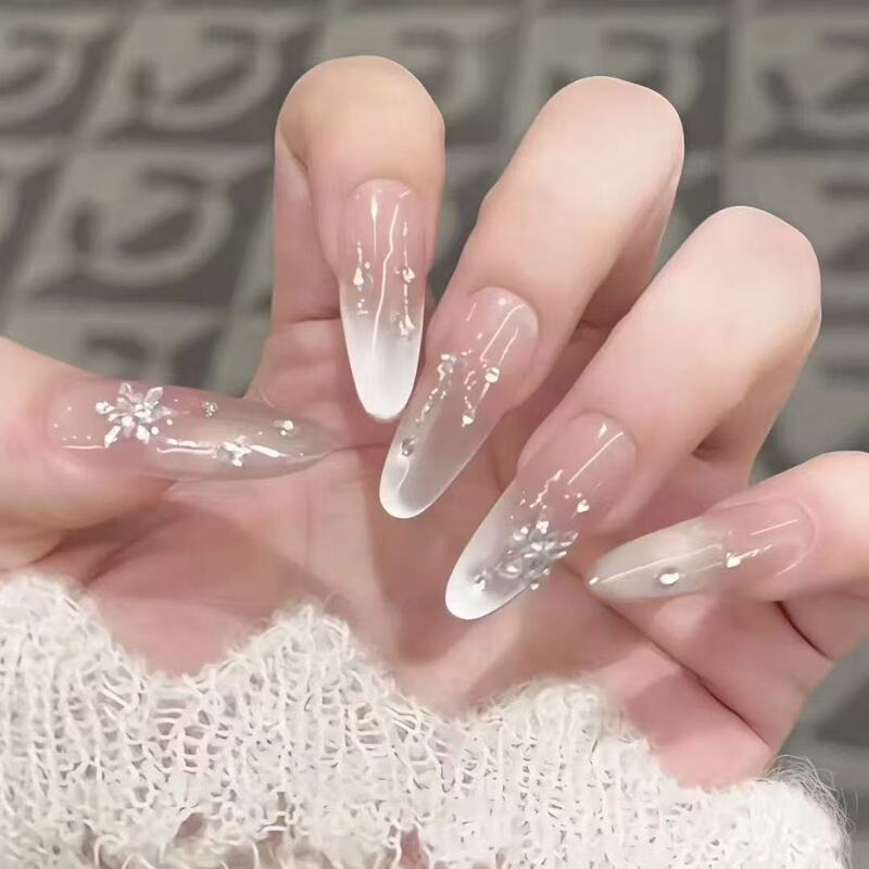 Purely Handmade Gradient Style New High-End Nail Art with Sparkling Stars, Cat Eye Effect, Removable, and Skin-Brightening Wearable Nails