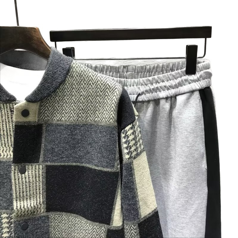 Coloque de color cuadricado chaqueta de punto hombre otoño / invierno 2025 nueva moda juvenil versátil chaqueta casual tendencia